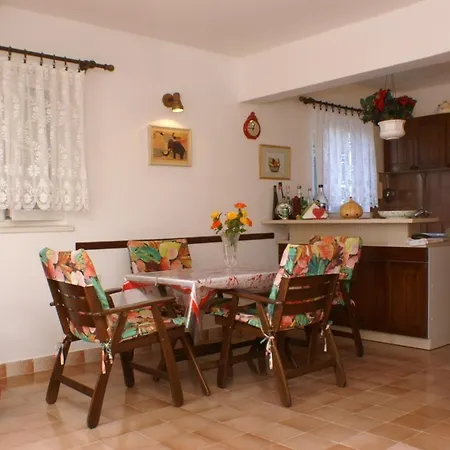 Seaside Holiday House Mavarstica, Ciovo - 2788