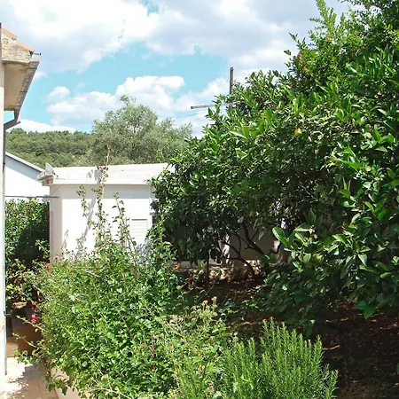 Seaside House Mavarstica, Ciovo - 2788 Будинок відпочинку *