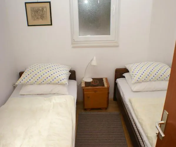 Seaside Holiday House Mavarstica, Ciovo - 2788 Ferienhaus Trogir